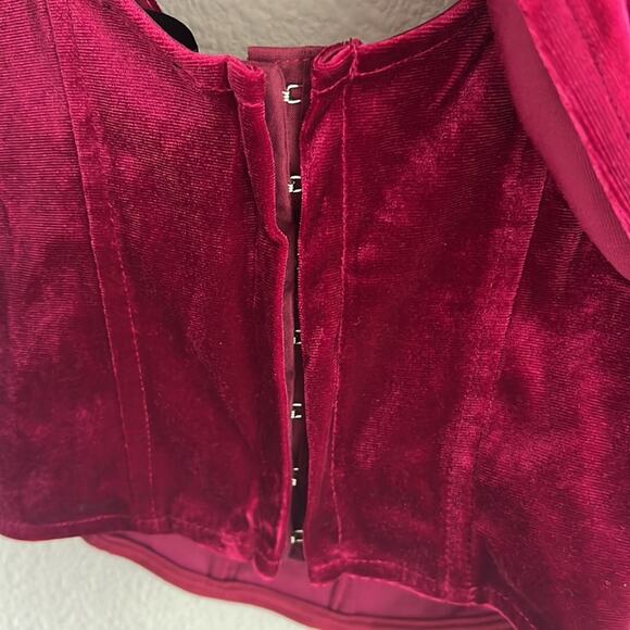 Meraki Red Velour Corset Top and Shoulder Cover Set Top Set Small - Picture 6 of 6